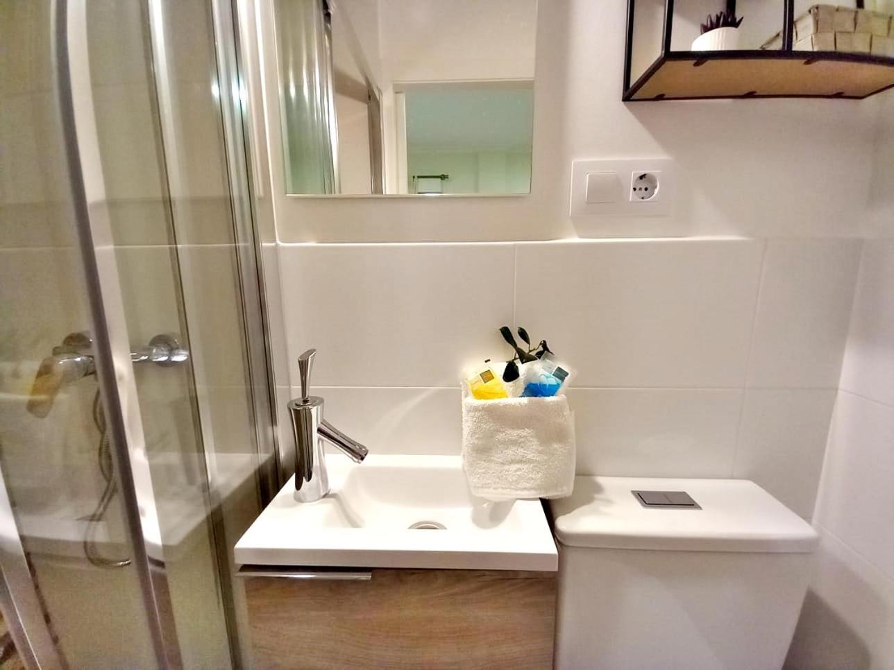 Holibai, Rulina , Single Private Ensuite, Байона Екстериор снимка